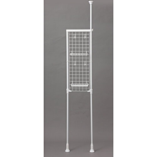 特長 ●片側突っ張り式でわずかな隙間にも簡単設置できるメッシュラックです。 ●洗濯機周りなどのちょっとした隙間の有効活用に最適です。 ●両面使いでレイアウトが自由自在です。 ●バスケット2個、掛けるフック4個付きです。 用途 ●洗濯機上の収納に。 仕様 ●色：ホワイト ●間口(mm)：416 ●奥行(mm)：70 ●高さ(mm)：2000〜2700 ●耐荷重(kg)：全体10kg ●バスケットサイズ(約)(mm)：250×140×65 ●フックサイズ(約)(mm)：25×44×74 材質 ●塩化ビニル樹脂被覆鋼管 ●スチール(エポキシ粉体塗装) ●ポリプロピレン ●ABS樹脂 質量・質量単位 ●2.0kg セット内容・付属品 ●バスケット×2 ●小物フック×4 【メーカー名】アイリスオーヤマ（株） 【メーカー品番】LRM-27