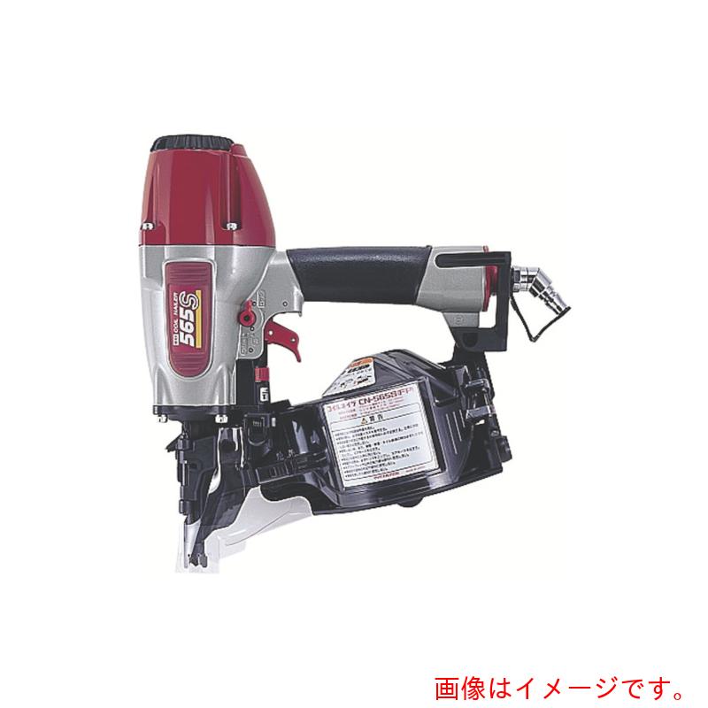 特長 ●32〜65mmの釘が打てる間柱の斜め打ちでも釘頭が沈み込むハイパワー機です。 ●マンション造作のコンクリートへの木材取り付けも1.6〜2.3mm厚C型鋼への胴縁留めも可能です。 用途 ●下地 ●鋼板2.3mm厚まで ●サイディング ●駆体 ●コンクリート ●常圧釘打機32〜65mm 質量・質量単位 ●2.2kg セット内容・付属品 ●保護メガネ、六角棒スパナ4mm、ジェットオイラ（油入） 【メーカー名】マックス（株） 【メーカー品番】CN-565S-FP