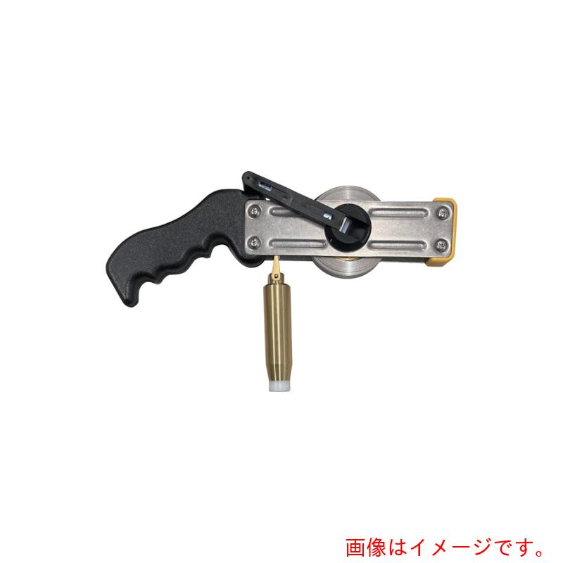 特長 ●巻尺の先端に、先端部樹脂付直結式350g真鍮製分銅が付いています。 用途 ●主にタンク内の液量測定用。 仕様 ●テープ長さ(m)：5 ●テープ幅(mm)：13 ●テープ厚さ(mm)：0.2 ●目盛仕様：1mmピッチ目盛 ●標準張力(N)：20 ●本体寸法(mm)：300×120×30 ●JIS1級 (JIS B 7512) 材質 ●巻尺：ブラックスチール(SK85) ●分銅：真鍮 ●巻取ケース：ステンレス及び樹脂等 質量・質量単位 ●0.9kg 【メーカー名】日本度器（株） 【メーカー品番】SKT-05SLB