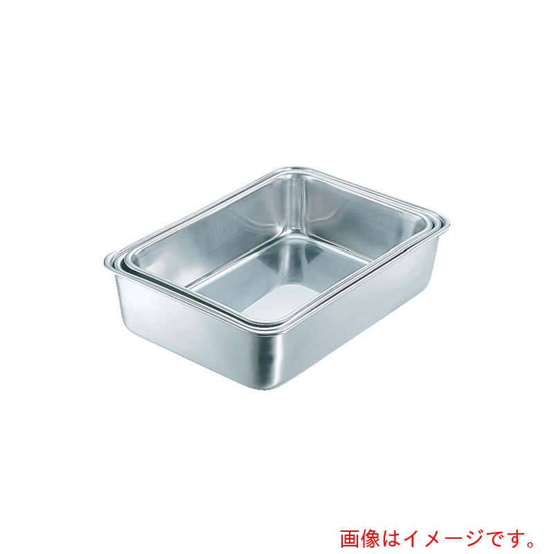 特長 ●表面に付着した大腸菌・黄色ブドウ球菌・院内感染MRSAなどに優れた抗菌作用を発揮します。 ●抗菌ステンレスシリーズは、その素材自体に抗菌性を持っています。 ●銅のイオン効果による作用を利用しているため安全です。 ●食材の保管に最適なサイズを揃えています。 用途 ●研究施設、食品加工工場、厨房、医療・介護老人福祉施設等の衛生面の重視及び容器、食器、道具自身が原因の食中毒などの防止。 仕様 ●サイズ(呼称)：2号 ●外形寸法(mm)幅：191 ●外形寸法(mm)奥行：137 ●外形寸法(mm)高さ：73 ●有効内寸(mm)幅：153 ●有効内寸(mm)奥行：99 ●有効内寸(mm)高さ：72.5 ●ISO15161・22000やHACCPを必要な企業様にお奨めしたい製品です。 材質 ●ステンレス(SUS304)(銅含有) 質量・質量単位 ●210.0g 注意事項 ●注1：抗菌ステンレス製品は金属表面に付着した菌のみ抗菌作用が働きます。水の浄化や食物そのものの滅菌には使用できません。 ●注2：表面に汚れや油による皮膜が生じた場合、抗菌力が低下します。お手入れの際にはよく洗ってください。 ●注3：直火・空焚き厳禁。 【メーカー名】（株）日本メタルワークス 【メーカー品番】K02700000510