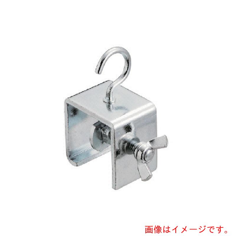 用途 ●ランナーとじゅうたん等を繋ぐ時に。 仕様 ●品名：吊金具B ●寸法(mm)：68×30×57 材質 ●スチール（ユニクロメッキ） 質量・質量単位 ●109.0g 【メーカー名】岡田装飾金物（株） 【メーカー品番】15Y62