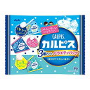 ※パッケージデザイン等は予告なく変更されることがあります。予め御了承下さい。【商品特徴】 ●さわやかでやさしい味わい ●3つの食感(カリッと・ほろっと・しゃりっと)のカルピスを味わえるバラエティパックです。 ●タブレット2種とラムネ1種の3種アソートです。 ●小分けに便利な小袋包装で、周りの人とシェアして楽しめます。 【原材料】 ★カリっとタブレット 砂糖(国内製造)、殺菌乳酸菌飲料(乳成分を含む)、水飴／ショ糖エステル、酸味料、甘味料(ソルビトール)、香料 ★ほろっとラムネ 含水結晶ぶどう糖(国内製造)、でん粉、殺菌乳酸菌飲料(乳成分を含む)／ショ糖エステル、甘味料(ソルビトール、スクラロース)、酸味料、香料 ★しゃりっとタブレット 砂糖(国内製造)、殺菌乳酸菌飲料(乳成分を含む)、水飴／甘味料(ソルビトール、キシリトール、アセスルファムK)、酸味料、ショ糖エステル、香料 【栄養成分】 ★カリっとタブレット(1袋7.5g当たり) エネルギー：32kcaL たんぱく質：0g 脂質：0.05~0.6g 炭水化物：7.3g 食塩相当量：0g ★ほろっとラムネ(1袋7g当たり) エネルギー：28kcaL たんぱく質：0g 脂質：0.05~0.5g 炭水化物：6.3g 食塩相当量：0g ★しゃりっとタブレット(1袋7.2g当たり) エネルギー：30kcaL たんぱく質：0g 脂質：0.03~0.4g 炭水化物：7.1g 食塩相当量：0g 【内容量】67g 【保存方法】 ・直射日光・高温多湿を避け、常温で保存してください。 【注意】 ・ご年配の方や小さなお子様がお召し上がりになる際は、のどに詰まらせないようにご注意ください。 ・外装を開封後はお早めにお召し上がりください。 ・しゃりっとタブレットはしゃりっと食感を出すため、ザラメ等を入れており表面が欠けやすくなっておりますが品質上問題ありません。 ■発売元：アサヒグループ食品 広告文責くすりの勉強堂 0248-94-8718