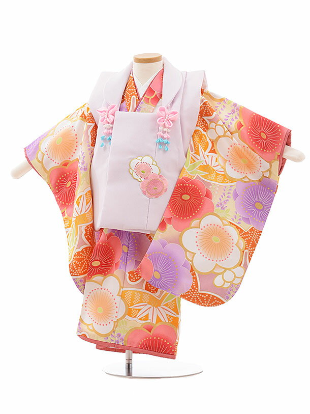 ■七五三レンタル一覧はこちらからどうぞ※商品の色については画面を表示するモニターによって実際と多少異なる場合がございます。ご了承下さいませ。 商品詳細 ［七五三レンタル］ ■素材：ポリエステル100％ ■身丈：76cm　肩裄：41cm　袖丈：57cm 3歳の標準サイズに調整済みです。 身長90cm〜100cm位 ※総柄のため写真と柄の出方が少し異なることがあります。 ※簡単なサイズ調整（腰紐にて）が必要な場合があります。 ※箱タイプでの配送になります。 七五三サイズ等について詳しくは 《京都かしいしょう》まで メールにてお問い合わせ下さい。 【送料無料（北海道・沖縄・一部離島を除く）】七五三レンタル料金最安値に挑戦！ ※システム上、カレンダーが「×」でもご注文は可能ですが、ご予約をお取りすることが出来ません。 ご利用日が「○」の商品からご注文下さい。 尚、ご予約の確定は「【京都かしいしょう】ご注文内容のご案内」メールにてお知らせいたします。