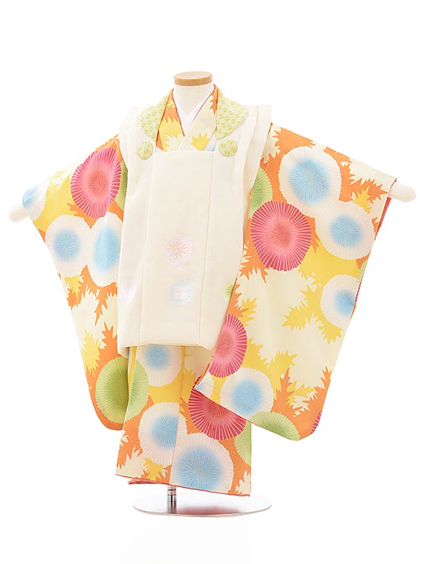 七五三 着物 3歳 レンタル 七五三 3歳 被布 セット 3893クリーム色花刺繍xオレンジ系に花 女の子 七五三レンタル ブランド 3歳 女児 被布 七五三 ...