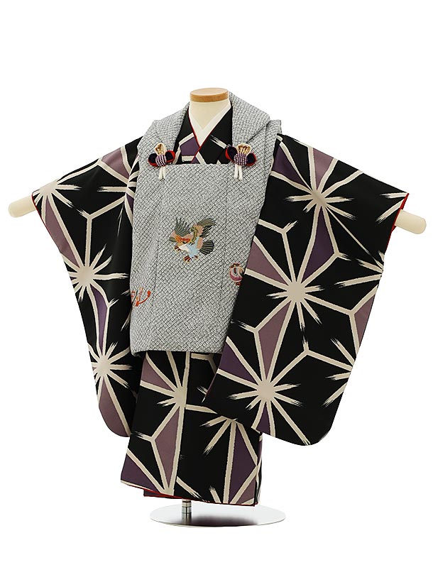 被布 レンタル 男児 七五三 被布 着物 レンタル 七五三 2772淡グレー鷹刺繍x黒変わり麻の葉柄 3歳男の子 七五三 男児 着物 3歳 子供 きもの 被布 ...