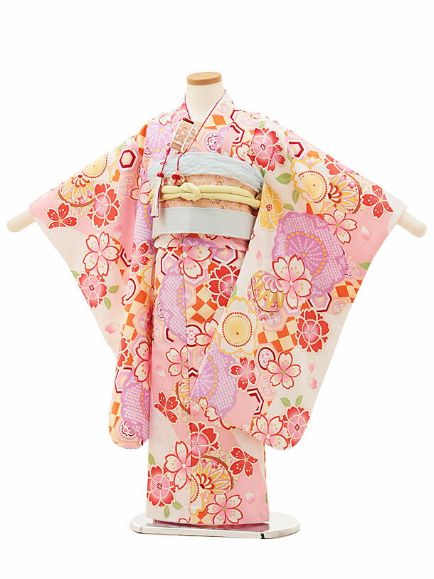 ■七五三レンタル一覧はこちらからどうぞ※商品の色については画面を表示するモニターによって実際と多少異なる場合がございます。ご了承下さいませ。 商品詳細 ［七五三レンタル］ ■素材:化繊 ■身丈:112cm 肩裄:48cm 袖丈:67cm ※標準サイズに調整済みです。 ※簡単なサイズ調整(腰紐にて)が必要な場合があります。 ※小物は着物に合わせてコーディネートさせていただきます。 箱タイプでの配送となります。 身長 100〜110cm前後 サイズ等について詳しくは 《京都かしいしょう》まで メールにてお問い合わせ下さい。 【送料無料（北海道・沖縄・一部離島を除く）】七五三レンタル料金最安値に挑戦！ ※システム上、カレンダーが「×」でもご注文は可能ですが、ご予約をお取りすることが出来ません。 ご利用日が「○」の商品からご注文下さい。 尚、ご予約の確定は「【京都かしいしょう】ご注文内容のご案内」メールにてお知らせいたします。