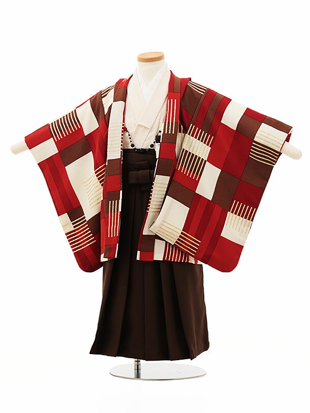 ■七五三レンタル一覧はこちらからどうぞ※商品の色については画面を表示するモニターによって実際と多少異なる場合がございます。ご了承下さいませ。 商品詳細 ［七五三レンタル］ ■素材:化繊 ■身丈:54cm 肩裄:42cm 袖丈:45cm(羽織)■袴丈:52cm(おへそからくるぶしまでの長さです。)※標準サイズに調整済みです。※簡単なサイズ調整(腰紐にて)が必要な場合があります。※小物は着物に合わせてコーディネートさせていただきます。箱タイプでの配送となります。 身長 95〜105cm前後 サイズ等について詳しくは 《京都かしいしょう》まで メールにてお問い合わせ下さい。 【送料無料（北海道・沖縄・一部離島を除く）】七五三レンタル料金最安値に挑戦！ ※システム上、カレンダーが「×」でもご注文は可能ですが、ご予約をお取りすることが出来ません。 ご利用日が「○」の商品からご注文下さい。 尚、ご予約の確定は「【京都かしいしょう】ご注文内容のご案内」メールにてお知らせいたします。