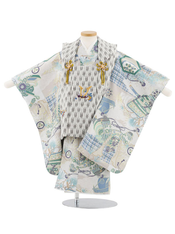 ■七五三レンタル一覧はこちらからどうぞ※商品の色については画面を表示するモニターによって実際と多少異なる場合がございます。ご了承下さいませ。 商品詳細 ［七五三レンタル］ ■素材:化繊 ■身丈:76cm 肩裄:42cm 袖丈:57cm※標準サイズに調整済みです。※簡単なサイズ調整(腰紐にて)が必要な場合があります。※小物は着物に合わせてコーディネートさせていただきます。箱タイプでの配送となります。 身長 90〜100cm前後 サイズ等について詳しくは 《京都かしいしょう》まで メールにてお問い合わせ下さい。 【送料無料（北海道・沖縄・一部離島を除く）】七五三レンタル料金最安値に挑戦！ ※システム上、カレンダーが「×」でもご注文は可能ですが、ご予約をお取りすることが出来ません。 ご利用日が「○」の商品からご注文下さい。 尚、ご予約の確定は「【京都かしいしょう】ご注文内容のご案内」メールにてお知らせいたします。