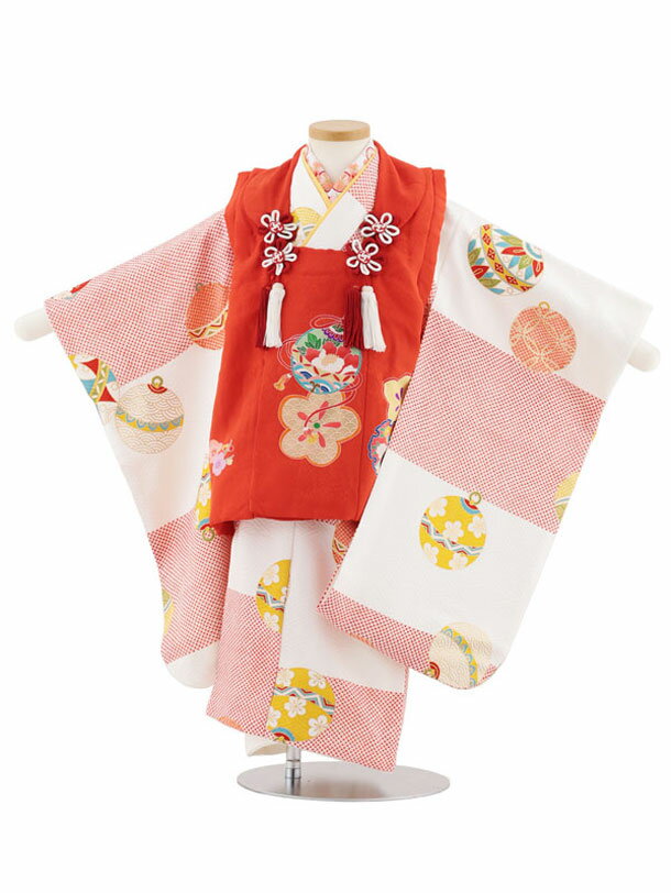 ■七五三レンタル一覧はこちらからどうぞ※商品の色については画面を表示するモニターによって実際と多少異なる場合がございます。ご了承下さいませ。 商品詳細 ［七五三レンタル］ ■素材:正絹 ■身丈:76cm 肩裄:42cm 袖丈:57cm※標準サイズに調整済みです。※簡単なサイズ調整(腰紐にて)が必要な場合があります。※小物は着物に合わせてコーディネートさせていただきます。箱タイプでの配送となります。 身長 90〜100cm前後 サイズ等について詳しくは 《京都かしいしょう》まで メールにてお問い合わせ下さい。 【送料無料（北海道・沖縄・一部離島を除く）】七五三レンタル料金最安値に挑戦！ ※システム上、カレンダーが「×」でもご注文は可能ですが、ご予約をお取りすることが出来ません。 ご利用日が「○」の商品からご注文下さい。 尚、ご予約の確定は「【京都かしいしょう】ご注文内容のご案内」メールにてお知らせいたします。