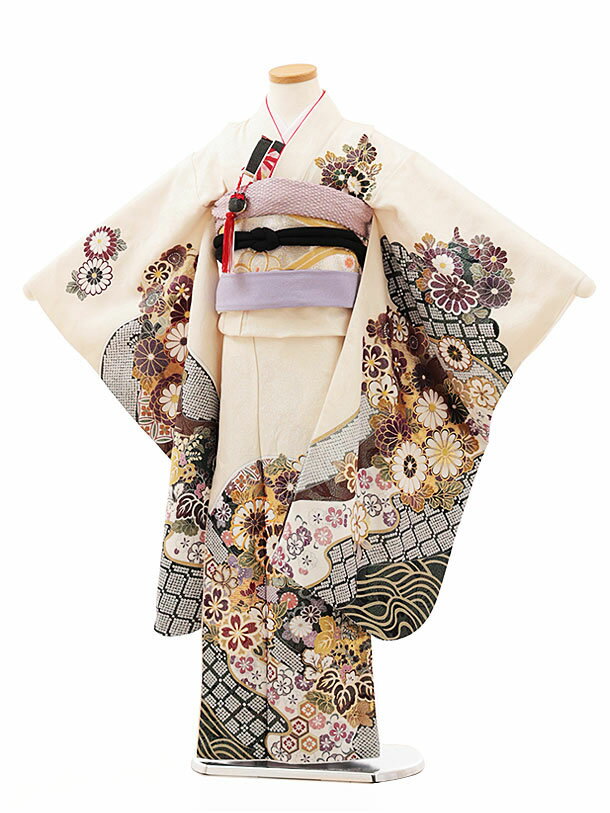 ■七五三レンタル一覧はこちらからどうぞ※商品の色については画面を表示するモニターによって実際と多少異なる場合がございます。ご了承下さいませ。 商品詳細 ［七五三レンタル］ ■素材：正絹 ■身丈：133cm　肩裄：54cm　袖丈：76cm 7歳の標準サイズに調整済みです。 身長115cm〜125cm位 ※簡単なサイズ調整（腰紐にて）が必要な場合があります。 ※小物は着物に合わせてコーディネートさせていただきます。※帯は袋帯になりますので、結ぶタイプになります。 ※箱タイプでの配送になります。 七五三サイズ等について詳しくは 《京都かしいしょう》まで メールにてお問い合わせ下さい。 【送料無料（北海道・沖縄・一部離島を除く）】七五三レンタル料金最安値に挑戦！ ※システム上、カレンダーが「×」でもご注文は可能ですが、ご予約をお取りすることが出来ません。 ご利用日が「○」の商品からご注文下さい。 尚、ご予約の確定は「【京都かしいしょう】ご注文内容のご案内」メールにてお知らせいたします。