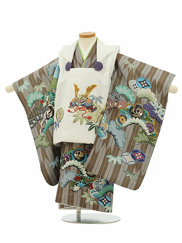 ■七五三レンタル一覧はこちらからどうぞ※商品の色については画面を表示するモニターによって実際と多少異なる場合がございます。ご了承下さいませ。 商品詳細 ［七五三レンタル］ ■素材：ポリエステル100％ ■身丈：76cm　肩裄：42cm　袖丈：57cm 3歳の標準サイズに調整済みです。 身長90cm〜100cm前後 ※小物は着物に合わせてコーディネートさせていただきます。 ※簡単なサイズ調整（腰紐にて）が必要な場合があります。※総柄のため写真と少し異なることがあります。 ※箱タイプでの配送になります。 七五三サイズ等について詳しくは 《京都かしいしょう》まで メールにてお問い合わせ下さい。 【送料無料（北海道・沖縄・一部離島を除く）】七五三レンタル料金最安値に挑戦！ ※システム上、カレンダーが「×」でもご注文は可能ですが、ご予約をお取りすることが出来ません。 ご利用日が「○」の商品からご注文下さい。 尚、ご予約の確定は「【京都かしいしょう】ご注文内容のご案内」メールにてお知らせいたします。