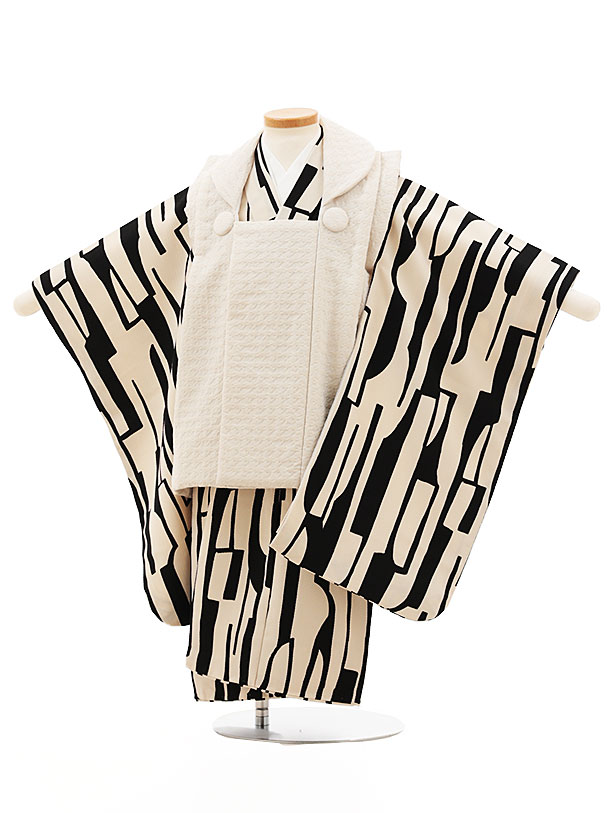 被布 レンタル 男児 七五三 被布 着物 レンタル 七五三 W196 アイボリー×黒アイボリー幾何学 3歳男の子 七五三 男児 着物 3歳 子供 きもの 被布 ...