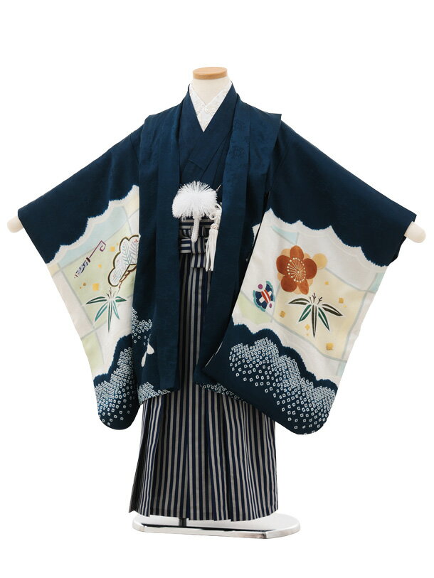 ■七五三レンタル一覧はこちらからどうぞ※商品の色については画面を表示するモニターによって実際と多少異なる場合がございます。ご了承下さいませ。 商品詳細 ［七五三レンタル］ ■素材:正絹 ■身丈:65cm 肩裄:51cm 袖丈:58cm(羽織)■袴丈:57cm(おへそからくるぶしまでの長さです。)※標準サイズに調整済みです。※着物と羽織の表地は『正絹』、袴も『正絹』となっております。※簡単なサイズ調整が必要な場合があります。※小物は着物に合わせてコーディネートさせていただきます。箱タイプでの配送となります。 身長 105〜115cm前後 サイズ等について詳しくは 《京都かしいしょう》まで メールにてお問い合わせ下さい。 【送料無料（北海道・沖縄・一部離島を除く）】七五三レンタル料金最安値に挑戦！ ※システム上、カレンダーが「×」でもご注文は可能ですが、ご予約をお取りすることが出来ません。 ご利用日が「○」の商品からご注文下さい。 尚、ご予約の確定は「【京都かしいしょう】ご注文内容のご案内」メールにてお知らせいたします。