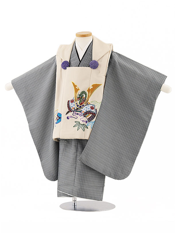 【レンタル】着物 七五三レンタル(3歳男児被布)W389 ベージュ兜×黒白千鳥格子 3歳 被布 フルセット 男の子 お祝い着 正月 3才 男児 きものレンタル〔...