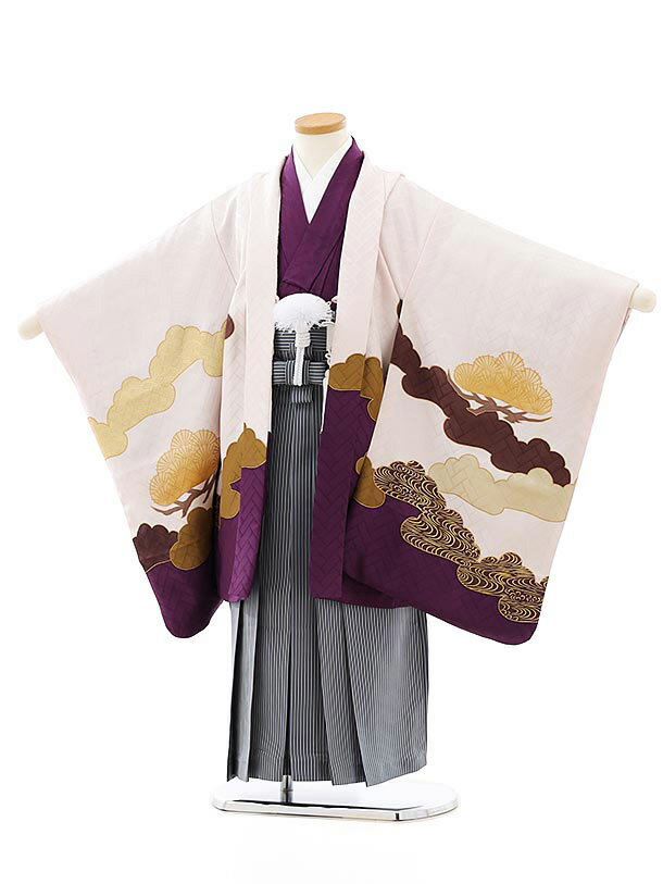 ■七五三レンタル一覧はこちらからどうぞ※商品の色については画面を表示するモニターによって実際と多少異なる場合がございます。ご了承下さいませ。 商品詳細 ［七五三レンタル］ ■素材：正絹100％ ■身丈：64cm　肩裄：51cm　袖丈：57cm（羽織） ■袴丈：60cm（おへそからくるぶしまでの長さです。） 標準サイズに調整済みです。 身長110〜120cm前後 ※簡単なサイズ調整（腰紐にて）が必要な場合があります。※小物は着物に合わせてコーディネートさせていただきます。※こちらの羽織・着物の表地と袴は『正絹』となっております。 ※箱タイプでの配送になります。 七五三サイズ等について詳しくは 《京都かしいしょう》まで メールにてお問い合わせ下さい。 【送料無料（北海道・沖縄・一部離島を除く）】七五三レンタル料金最安値に挑戦！ ※システム上、カレンダーが「×」でもご注文は可能ですが、ご予約をお取りすることが出来ません。 ご利用日が「○」の商品からご注文下さい。 尚、ご予約の確定は「【京都かしいしょう】ご注文内容のご案内」メールにてお知らせいたします。