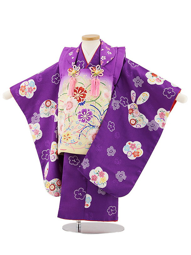 ■七五三レンタル一覧はこちらからどうぞ※商品の色については画面を表示するモニターによって実際と多少異なる場合がございます。ご了承下さいませ。 商品詳細 ［七五三レンタル］ ■素材:化繊 ■身丈:76cm 肩裄:42cm 袖丈:56cm※標準サイズに調整済みです。※簡単なサイズ調整(腰紐にて)が必要な場合があります。※小物は着物に合わせてコーディネートさせていただきます。箱タイプでの配送となります。 身長 90〜100cm前後 サイズ等について詳しくは 《京都かしいしょう》まで メールにてお問い合わせ下さい。 【送料無料（北海道・沖縄・一部離島を除く）】七五三レンタル料金最安値に挑戦！ ※システム上、カレンダーが「×」でもご注文は可能ですが、ご予約をお取りすることが出来ません。 ご利用日が「○」の商品からご注文下さい。 尚、ご予約の確定は「【京都かしいしょう】ご注文内容のご案内」メールにてお知らせいたします。