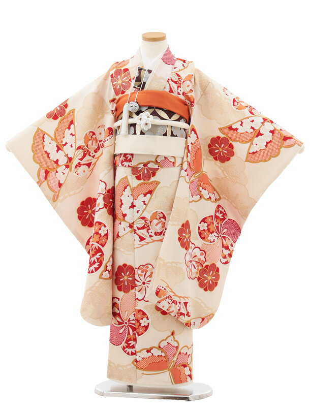 ■七五三レンタル一覧はこちらからどうぞ※商品の色については画面を表示するモニターによって実際と多少異なる場合がございます。ご了承下さいませ。 商品詳細 ［七五三レンタル］ ■素材:化繊 ■身丈:132cm 肩裄:54cm 袖丈:76cm ※標準サイズに調整済みです。 ※簡単なサイズ調整(腰紐にて)が必要な場合があります。 ※小物は着物に合わせてコーディネートさせていただきます。 箱タイプでの配送となります。 身長 115〜125cm前後 サイズ等について詳しくは 《京都かしいしょう》まで メールにてお問い合わせ下さい。 【送料無料（北海道・沖縄・一部離島を除く）】七五三レンタル料金最安値に挑戦！ ※システム上、カレンダーが「×」でもご注文は可能ですが、ご予約をお取りすることが出来ません。 ご利用日が「○」の商品からご注文下さい。 尚、ご予約の確定は「【京都かしいしょう】ご注文内容のご案内」メールにてお知らせいたします。