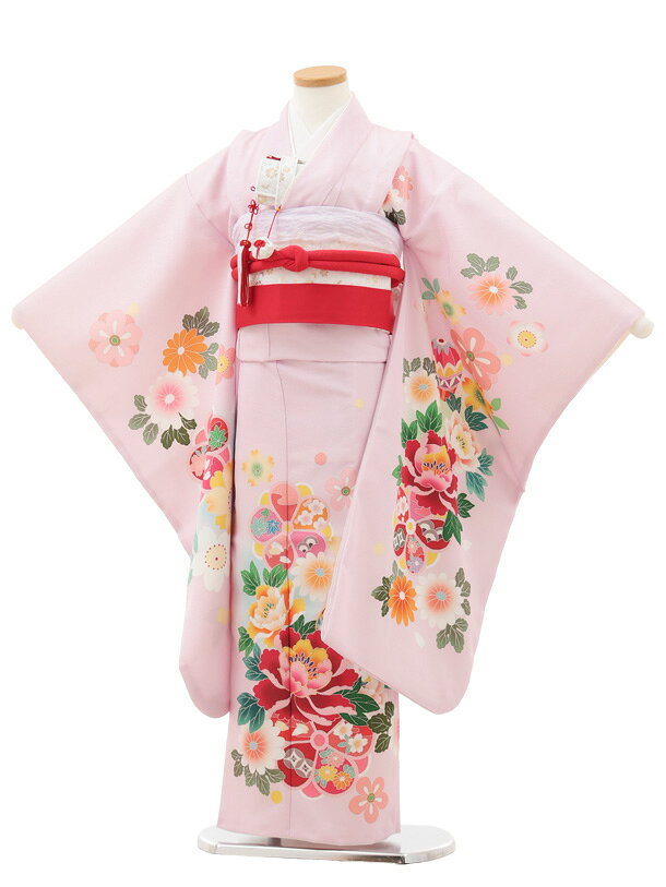 ■七五三レンタル一覧はこちらからどうぞ※商品の色については画面を表示するモニターによって実際と多少異なる場合がございます。ご了承下さいませ。 商品詳細 ［七五三レンタル］ ■素材:化繊 ■身丈:133cm 肩裄:54cm 袖丈:76cm ※標準サイズに調整済みです。 ※簡単なサイズ調整(腰紐にて)が必要な場合があります。 ※小物は着物に合わせてコーディネートさせていただきます。 箱タイプでの配送となります。 身長 115〜125cm前後 サイズ等について詳しくは 《京都かしいしょう》まで メールにてお問い合わせ下さい。 【送料無料（北海道・沖縄・一部離島を除く）】七五三レンタル料金最安値に挑戦！ ※システム上、カレンダーが「×」でもご注文は可能ですが、ご予約をお取りすることが出来ません。 ご利用日が「○」の商品からご注文下さい。 尚、ご予約の確定は「【京都かしいしょう】ご注文内容のご案内」メールにてお知らせいたします。