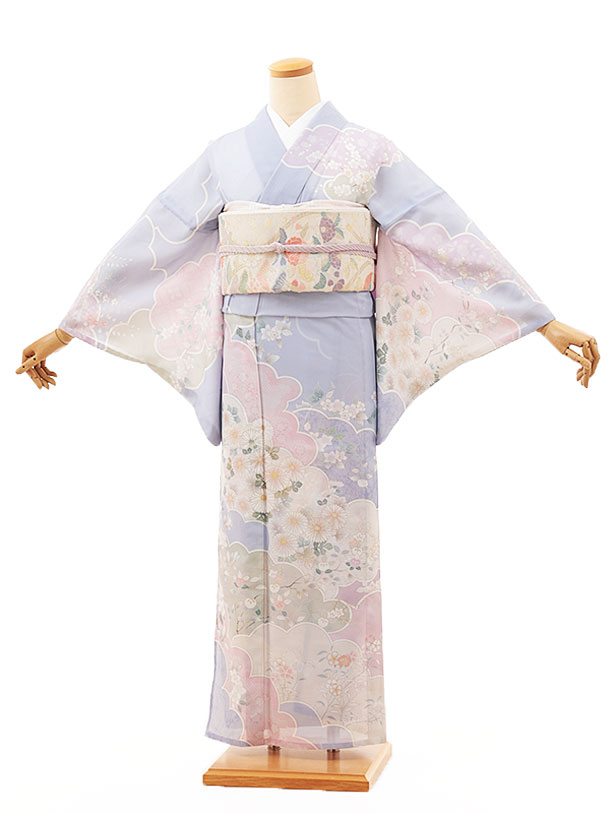 ■フルセット付下げ・訪問着レンタル一覧はこちらからどうぞ。夏訪問着 絽 t1262 パープル 雲に花づくし(化繊) ※商品の色については画面を表示するモニターによって実際と多少異なる場合がございます。ご了承下さいませ。 商品詳細 【付下げ・訪問着レンタル】 こちらの商品は、絽（ろ）・夏用の着物になります。 7月、8月のご利用におすすめです。 ■身丈：161/肩裄：67/袖丈：49/前幅：25/後幅：30 帯・小物は季節、年代に合わせてコーディネートさせて頂きます。 〜こちらの商品は夏用の着物となります〜 絽とは…薄く透き通った素材の着物生地 推奨時期…7月・8月の盛夏におすすめ 付属の帯小物…夏用の帯と小物がセットになります ■対応身長　・・・155cm〜161cm位 ■対応サイズ・・・7号〜13号位 寸法の見方はこちらを参照して下さい。 付下げ・訪問着などについて詳しくは 《京都かしいしょう》まで メールにてお問い合わせ下さい。 【送料無料（北海道・沖縄・一部離島を除く）】訪問着レンタル料金最安値に挑戦！ 訪問着TOPページへ