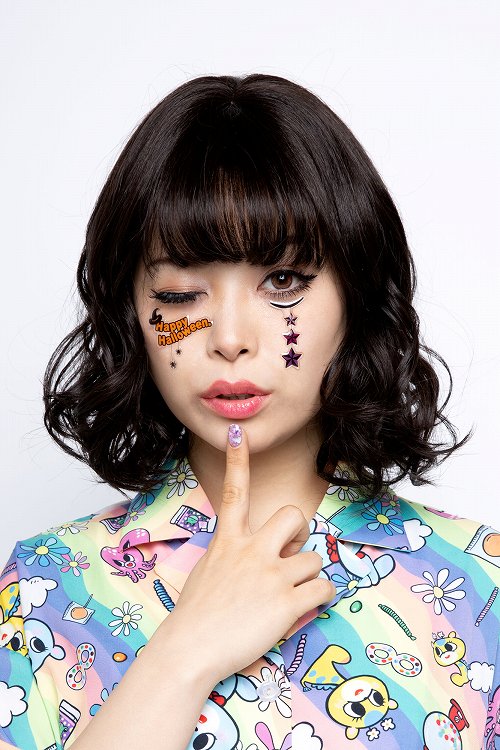 【15点までメール便も可能】 ティアドロップ3（Happy Halloween） [ナイト 夜 フェイスシール ボディシール アートシール ハロウィンメイク イベント ライブ スポーツ観戦 写真映え SNS映え かわいい コスプレ]【831423】のサムネイル