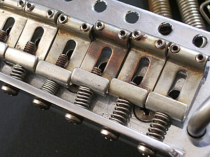 Montreux Retrovibe Parts Synchronized Tremolo set Relic 223