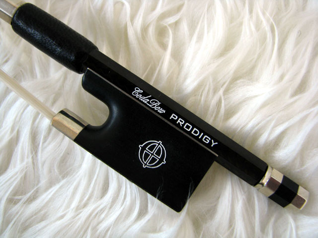 Coda Bow PRODIGY カーボン製バイオリン弓