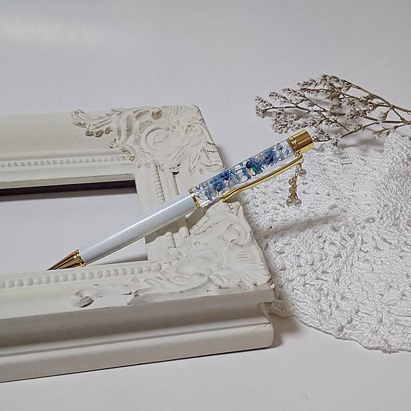 完成品 ハーバリウムボールぺン チャーム付き（W-3）敬老の日 ハーバリウム ボール...