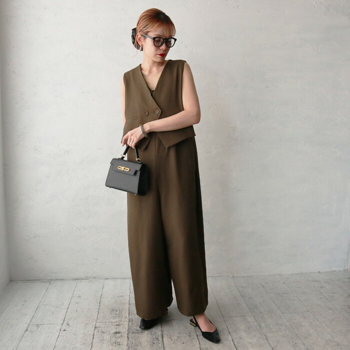 ベストレイヤードオールインワン サロペット ロンパース ワイドパンツ ワイドシルエット カジュアル きれいめ ジップ ベスト風 ベスト オーバーオール つなぎ 大人カジュアル オンオフ オケージョン ブラウン ブラックのサムネイル