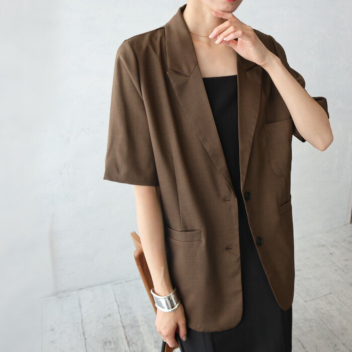 ハーフスリーブジャケット/ジャケット/ハーフスリーブ/羽織り/アウター/テーラードカラー/ライトアウター/シングルジャケット/半袖/ツイル素材/トレンド/大人カジュアル/きれいめ/オンオフ/レイヤード/ブラック/ブラウンのサムネイル