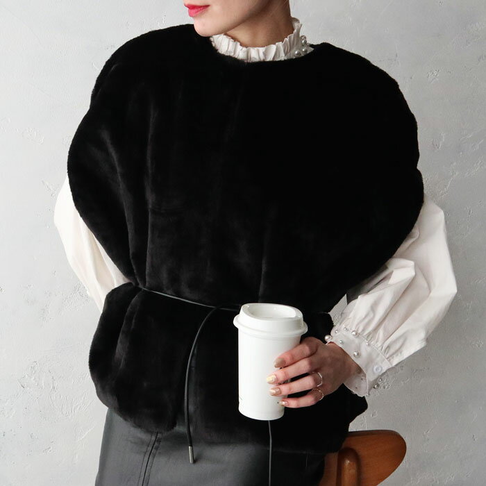 マルチウェイマントLOOKエコファーベスト ベルト付き 取り外しOK ジレ エコファー フェイクファー ファーlook 秋冬アウター カジュアル ベスト ふわふわ モフモフ フェミニン 高見え 上品 マント風 アイボリー ブラック