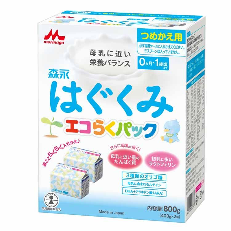 ■内容量：つめかえ用 800g（400g×2袋）■対象月齢：0カ月〜1歳頃まで■原材料：乳糖（アメリカ製造、ドイツ製造）、調整脂肪（パーム核油、パーム油、大豆油、エゴマ油）、ホエイパウダー（乳清たんぱく質）、脱脂粉乳、でんぷん分解物、乳清たんぱく質消化物、カゼイン、バターミルクパウダー、乳糖分解液（ラクチュロース）、ガラクトオリゴ糖液糖、ラフィノース、精製魚油、アラキドン酸含有油、カゼイン消化物、食塩、酵母、L-カルニチン/炭酸カルシウム、レシチン、炭酸カリウム、塩化マグネシウム、ビタミンC、ラクトフェリン、クエン酸三ナトリウム、イノシトール、リン酸水素二カリウム、コレステロール、塩化カルシウム、ピロリン酸第二鉄、タウリン、硫酸亜鉛、ビタミンE、シチジル酸ナトリウム、パントテン酸カルシウム、ニコチン酸アミド、ウリジル酸ナトリウム、硫酸銅、5-アデニル酸、ビタミンA、イノシン酸ナトリウム、グアニル酸ナトリウム、ビタミンB6、ビタミンB1、葉酸、β-カロテン、カロテノイド、ビオチン、ビタミンD3、ビタミンB12■エネルギー（100gあたり）： 512kcal■成分：たんぱく質 10.5g、脂質 27.0g、コレステロール 46mg、炭水化物 57.5g、食塩相当量 0.36g ■その他成分（100gあたり）：ビタミンA 410μg、ビタミンB1 0.35mg、ビタミンB2 0.7mg、ビタミンB6 0.3mg、ビタミンB12 1.5μg、ビタミンC 60mg、ビタミンD 6.5μg、ビタミンE 10.0mg、ビタミンK 25μg、ナイアシン 3.5mg、パントテン酸 4.0mg、ビオチン 15μg、葉酸 100μg、亜鉛 3.0mg、カリウム 495mg、カルシウム 380mg、セレン 7μg、鉄 6.0mg、銅 0.32mg、マグネシウム 45mg、マンガン 0.03mg、ヨウ素 210mg リン 210mg、ラクトフェリン 80mg、リノール酸 3.6g、α-酸リノレン酸 0.4g、アラキドン酸（ARA） 35mg、ドコサヘキサエン酸（DHA） 70mg、リン脂質 320mg、スフィンゴミエリン 50mg、ラクチュロース 500mg、ラフィノース 500mg、ガラクトオリゴ糖 500mg、イノシトール 60mg、L-カルニチン 12mg、β-カロテン 45μg、コリン 55mg、シスチン 185mg、タウリン20mg、ヌクレオチド 8mg、ルテイン 34μg、塩素 310mg、灰分 2.3g、水分 2.7g■アレルゲン：乳成分、大豆■原産国：日本■商品について：こちらの商品はつめかえ用です。専用ケース・専用スプーン付きの「はじめてセット」からお買い求めください。○広告文責：株式会社INS(03-6627-2234)○メーカー（製造）：森永乳業株式会社○区分：日本製、ベビーミルク★関連商品はこちら★★森永 はぐくみ エコらくパック はじめてセット★森永 はぐくみ エコらくパック つめかえ用2箱セット★森永 はぐくみ スティックタイプ 13g×10本★森永 はぐくみ 小缶 300g★森永 ドライミルク はぐくみ 大缶 800g★森永 ドライミルク はぐくみ 大缶800g×2缶パック「はぐくみ」は最新の母乳研究の成果をもとに、栄養成分の量とバランスを母乳に近づけたミルクです。・たんぱく質の量を母乳に近づけました（製品100gあたり10.5g＝日本国内で最も低い） ・ルテイン配合（日本国内で唯一） ・ラクトフェリン配合（日本国内で唯一） ・オリゴ糖を3種類配合（日本国内で最も多い）［エコらくパックの特徴］・ミルク入りの袋を手で開けて、専用ケースに袋ごと入れるだけ。・専用ケースは四角くてコンパクトサイズだから収納にも困りません。・使い終わったミルクは袋を丸めて捨てるだけなので、缶よりもゴミ捨てが簡単です。・缶と比べて、製造時のCO2排出量も少ないので、とってもエコなミルクです。[検索用：粉ミルク はぐくみ ベビーミルク 0〜1歳頃 ビフィズス菌 新生児 乳幼児 エコ ラクトフェリン morinaga 4902720109109] あす楽に関するご案内 あす楽対象商品の場合ご注文かご近くにあす楽マークが表示されます。 対象地域など詳細は注文かご近くの【配送方法と送料・あす楽利用条件を見る】をご確認ください。 あす楽可能な支払方法は【クレジットカード、代金引換、全額ポイント支払い】のみとなります。 15点以上ご購入いただいた場合、あす楽対象外の商品とご一緒にご注文いただいた場合あす楽対象外となります。