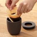 コーヒー 消臭 コーヒーかす キッチン用品 マーナ コーヒーかす消臭ポット 消臭ポット コーヒーかす 消臭 再利用 におい 珈琲 陶磁器 エコ 脱臭剤に 消臭剤に 靴箱 冷蔵庫 トイレ かわいい イ…