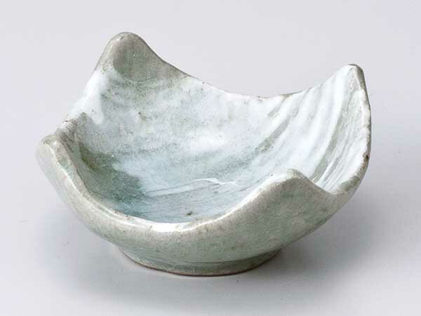 aH t  / юlpt / Ɩp ƒp Small Appetizer Bowl