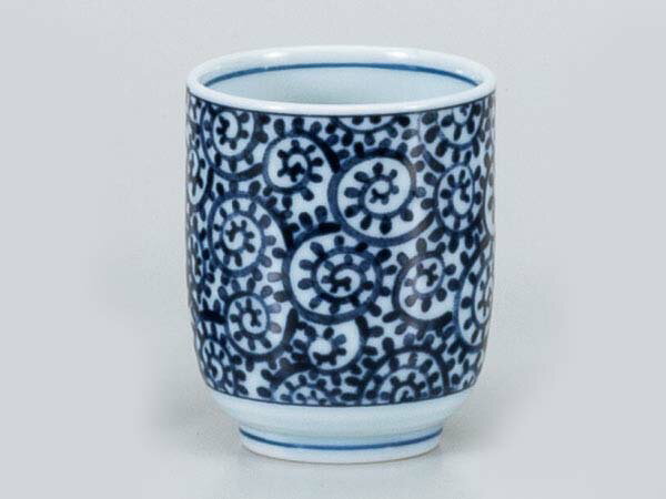 湯呑 長湯飲み/ 青磁タコ唐草湯呑 /日本茶 業務用 お酒もOK