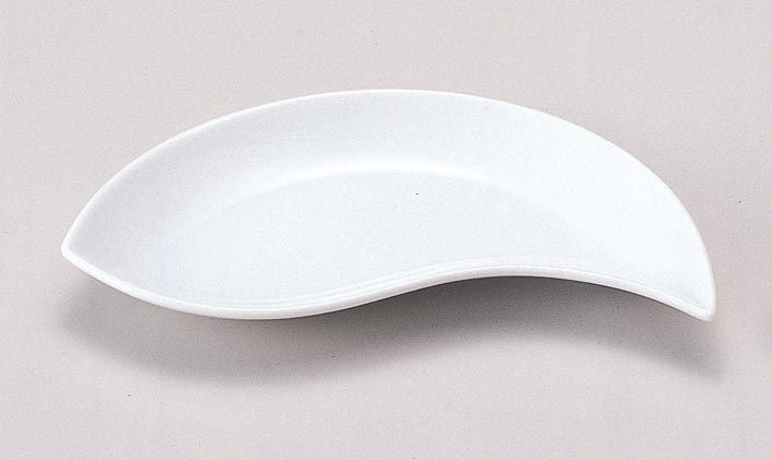 白磁 ホワイト おしゃれ レストラン 変形プレート/ トルチェーレ pw 18.5cmペーズリー /洋食器 業務用 家庭にも