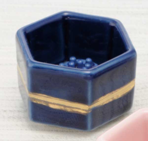 陶器 置物 お香立て/ 金帯六角ミニ香立鉢 紺(香玉付) /縁起 開運 プレゼント 贈り物 箱入り