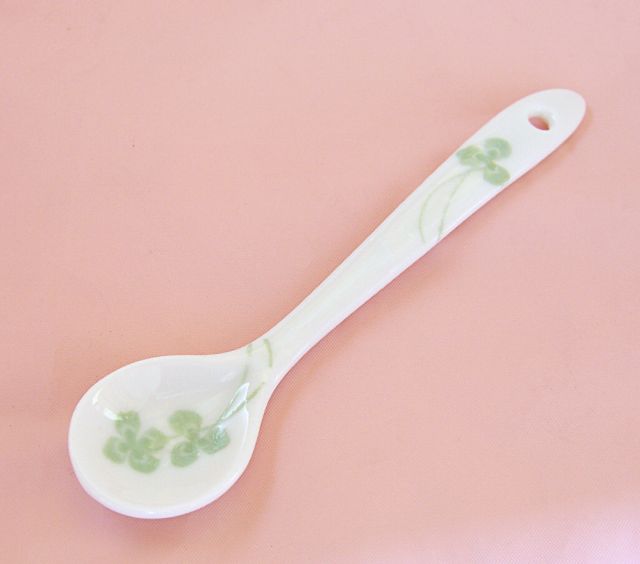 20％OFF！幸せクローバー　陶器のスプーン