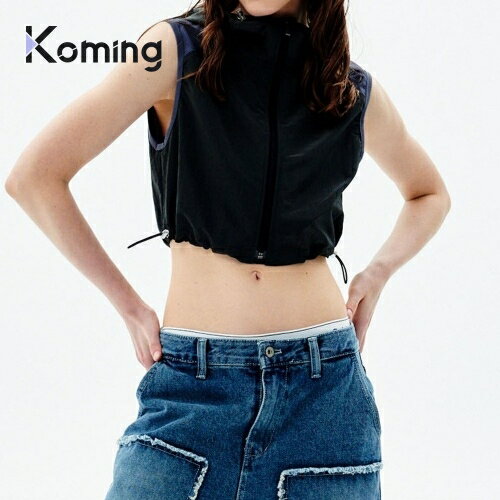 GLOSSY NYLON ZIP UP HOODED SLEEVELESS TOP【RUNNINGHIGH】 【Koming】 レディースファッション 韓国ファッションのサムネイル