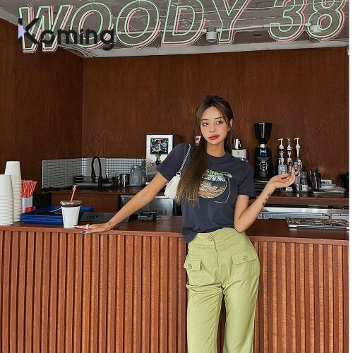 44819 グラフィックラウンドネックTシャツ【LAGIRL】【Koming】 韓国ファッション レディースファッション ヴィンテージデジタル捺染 スパン混用 快適な着用感 ユニークムード 夏シーズン サマーシーズン 母の日のサムネイル