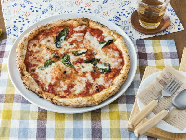 大皿 31.7cm 日本製 国産 美濃焼 陶器 食器 白い食器 洋食器 白磁 真っ白 大皿 丸皿 特大皿 主菜皿 ピザ皿 ピザプレート パーティー皿 パーティープレート オードブルプレート 大きなお皿 大きい おうちカフェ カフェ風 おしゃれ シンプル 業務用