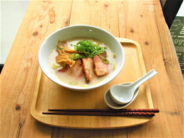 白い食器 小さい ラーメン丼ぶり 770cc 中華 スープ碗 玉子スープ アウトレット 日本製 美濃焼 ラーメン鉢 らーめん 無地 訳あり シンプル 中華食器 おしゃれ 陶磁器 業務用にも 定番 小盛 半ラーメン 子供用 ポーセリンアート k-s-kitchen-10004720 おしゃれ食器と雑貨のK’sキッチン サンプル画像3