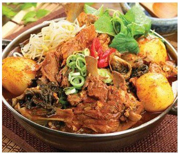 SALE　豚背骨【カムジャタン用】10kg【箱売り】kg当たり350円　★日本産　/豚肉　/...