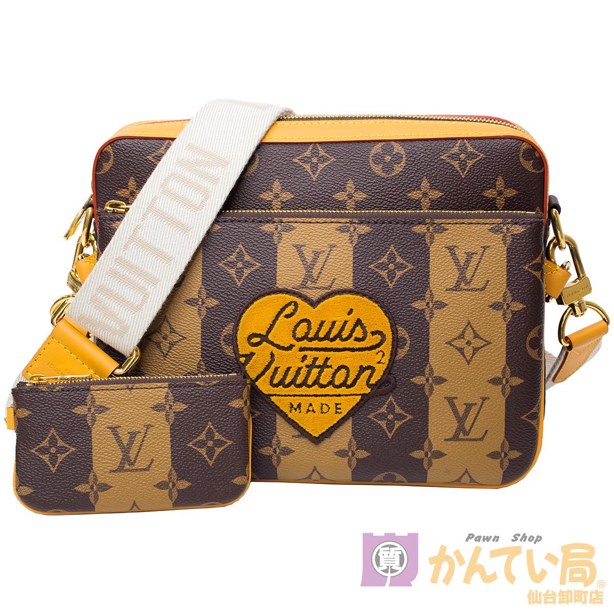 【Louis Vuitton】ルイ・ヴィトン モノグラム ストライプ トリオ メッセンジャー M45965 ブラウン系 LOUIS VUITTON(ルイヴィトン)×NIGO LV×NIGO ショルダーバッグ レディース メンズ ユニセックス 【中古品】USED-A 質屋かんてい局仙台卸町店のサムネイル