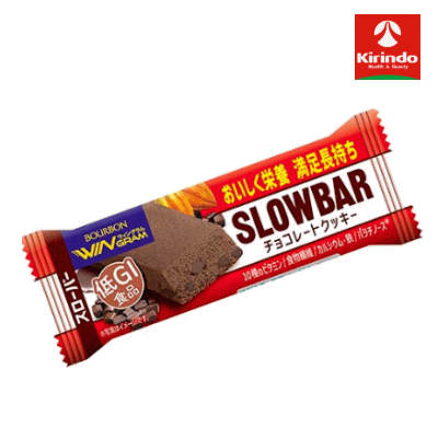 スローバー チョコレートクッキー 41g 時間がないときでも手軽に食べられ、おいしく小腹を満たしながら必要な栄養素を補給できる栄養調整食品です。カカオの風味が広がる濃厚なチョコレート味のクッキータイプ。10種のビタミン、食物繊維、カルシウム、鉄を配合し、ゆっくり消化吸収される糖質「パラチノース®」を使用した低GI食品です。 商品詳細 商品名 スローバー チョコレートクッキー 内容量 41g JANコード 4901360361526 種類 栄養調整食品（低GIバータイプ） 特長 ・カカオの風味豊かな濃厚チョコレート味 ・低GI食品 ・ゆっくり吸収される糖質「パラチノース®」配合 ・10種のビタミン、カルシウム、鉄、食物繊維を配合 ・忙しい朝や仕事・勉強の合間の栄養補給におすすめ ・満足感が長続きするクッキータイプのバー 原材料名 小麦粉（国内製造）、ショートニング、砂糖、パラチノース、植物油脂、ココアパウダー、全粉乳、カカオマス、液卵黄（卵を含む）、乳糖、食塩／ソルビトール、加工デンプン（小麦由来）、グリセリン、炭酸Ca、乳化剤（大豆由来）、香料、V.E、ピロリン酸第二鉄、ナイアシン、パントテン酸Ca、V.B1、V.B2、V.B6、V.A、葉酸、V.D、V.B12 栄養成分表示（1本41g当たり） エネルギー：192kcal たんぱく質：2.4g 脂質：9.3g −飽和脂肪酸：4.6g 炭水化物：26.1g −糖質：23.2g −食物繊維：2.9g 食塩相当量：0.1g カルシウム：242mg 鉄：2.7mg ナイアシン：4.3mg パントテン酸：2.8mg ビタミンA：80～460μg ビタミンB1：0.40mg ビタミンB2：0.47mg ビタミンB6：0.43mg ビタミンB12：0.7～1.7μg ビタミンD：2.6μg ビタミンE：4.1mg 葉酸：25～160μg パラチノース：3.9g アレルギー物質（28品目中） 乳、卵、小麦、大豆 ※パラチノース®はDM三井製糖株式会社の登録商標です。 メーカー ハマダコンフェクト株式会社 広告文責 株式会社キリン堂　TEL：078-413-3314 区分 日本製・栄養調整食品