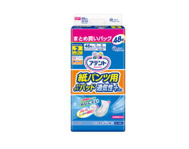 やさしい肌触りのクロスライクシートを採用。尿をパッドの中へ効率よく拡散・吸収させ、排尿口付近の逆戻りを低減。