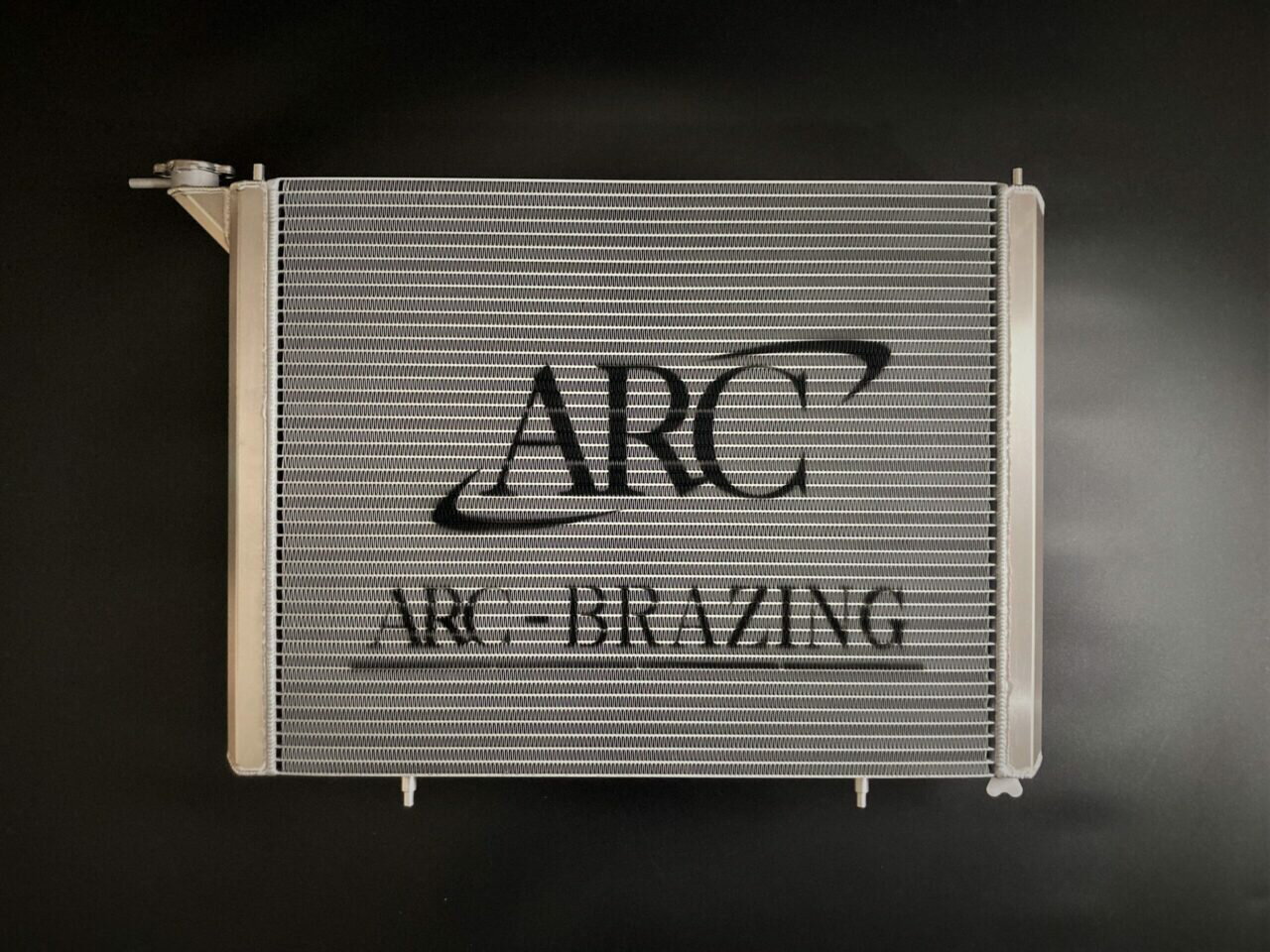 ARC オールアルミ製ラジエタースカイラインGT-R　BCNR33　RB26DETTスーパーマイクロコンディショナー MT車用 「コアタイプ：SMC55(サイドフロー)」