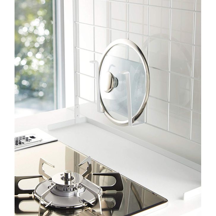 ■商品サイズ:幅14×奥行き7×高さ14.5cm ■重量:250g ■素材・材料:本体：スチール（ユニクロメッキフ＋粉体塗装） キャップ:シリコーン ●パネルに簡単取り付け、まな板や鍋蓋、タブレットなどをスタンドできるハンガー ●耐荷重:約...