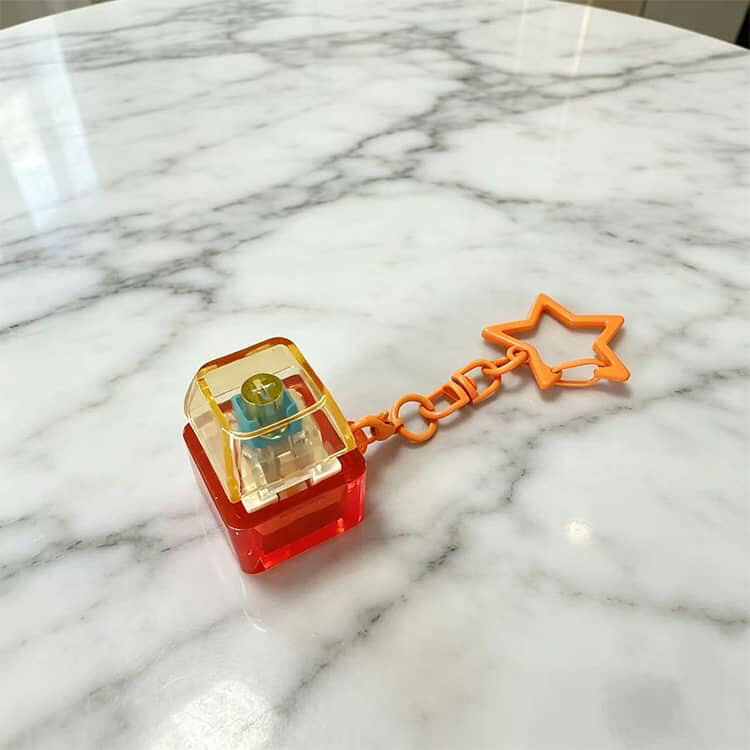 キーキャップ キーホルダー 光る LEDあり LEDなし 9個セット メカニカル スイッチ ミニキーボード 可愛い 暇つぶし フィジェット ストレス解消 コンパクト 持ち運び便利 ガジェット k2-shop-10000607 ケイツーショップ楽天市場店 サンプル画像3
