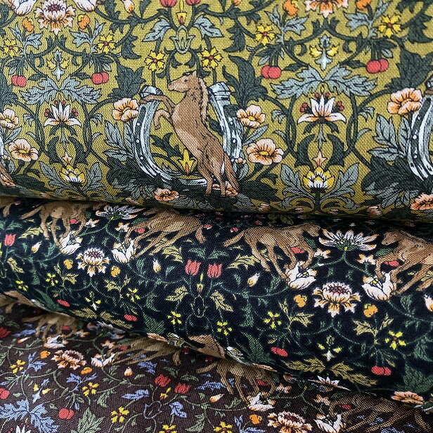 シーチング生地 アールヌーボー 馬 蹄 ひづめ アンティーク調 生地 手芸 左右対称 鳥 木の実 小花 horse おしゃれ