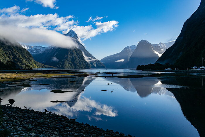 サイズオーダー クロス フォト 海外 絶景 壁紙 張替え 新築やリフォーム こだわり 特別感のあるお部屋におすすめ 写真 ニュージーランド 山 湖 空 青空 おしゃれ 綺麗 自然 景色 店舗 模様替え 風景 かべがみはるこ 春夏新作 リビング 寝室 国産 日本製 リメイク 貼り